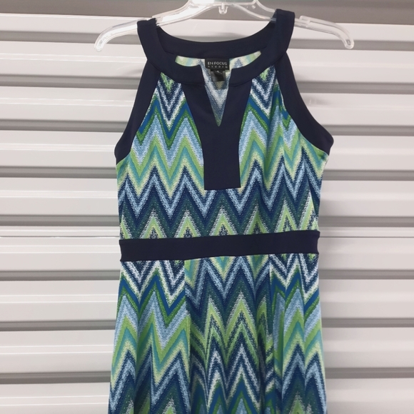 En Focus Studio Dress Womens Size 6 Blue Chevron Print - Picture 3 of 5